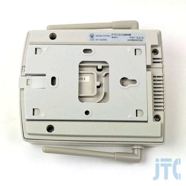 NEC IP1D-CS-D接続装置 底面の写真