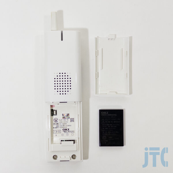 OKI MKT/ARC-30DKCLD コードレス受話器とバッテリーと裏蓋の写真