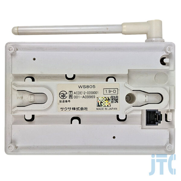 SAXA サクサ WS805(W) 親機の底面（品名紙）の写真