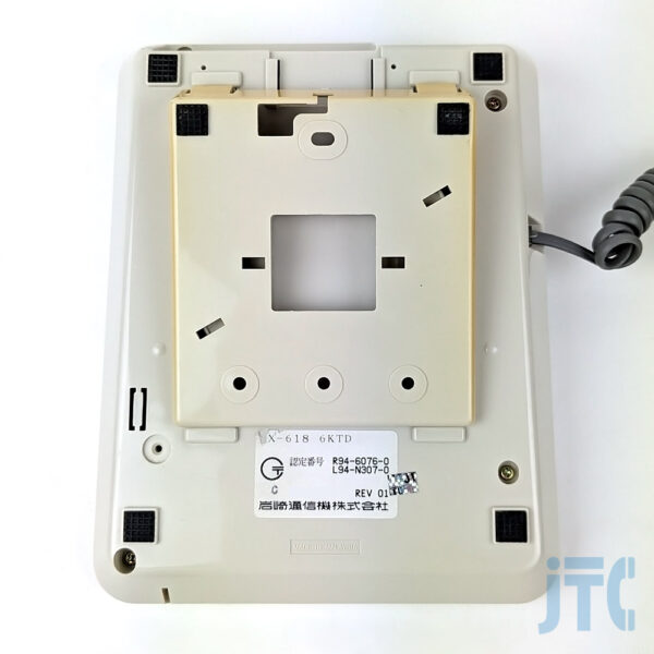 IWATSU UX-618 6KTD 底面の写真