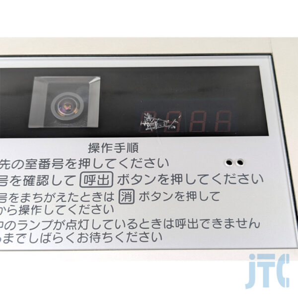 SHV5120K カメラ横の表示部分に傷あり